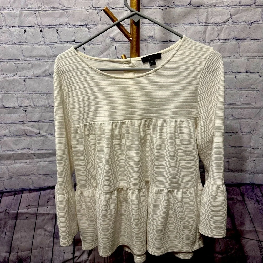 J. CREW Women's Size M Ivory Button-back Tiered Bell Sleeve Top AI031, NWOT